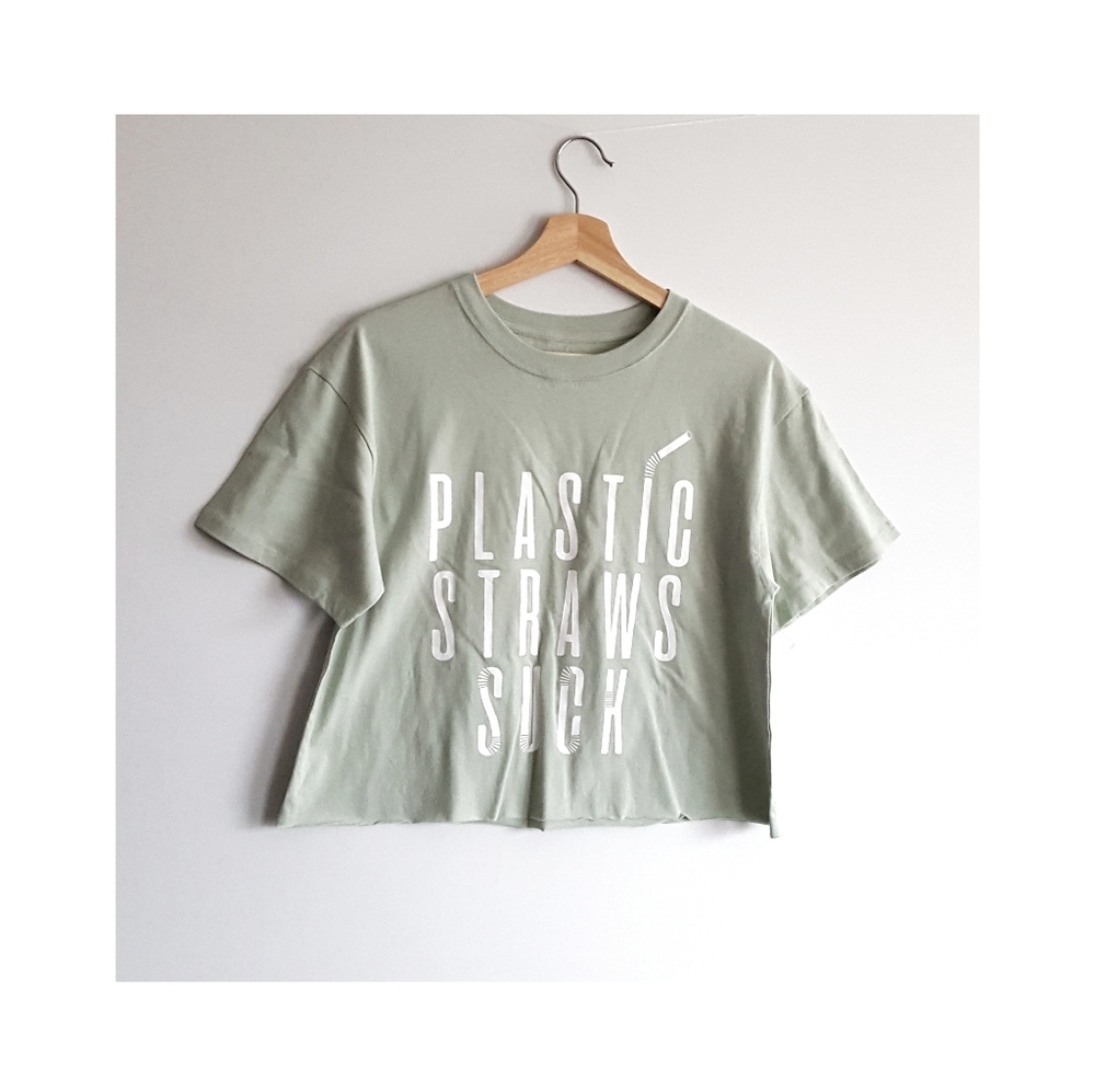 ▪︎Cold Crush▪︎"Plastic Straws Suck" Tee